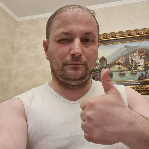 Янис